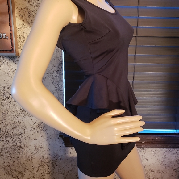 ❤3/$30. TRAC BLACK MINI DRESS - Picture 3 of 5